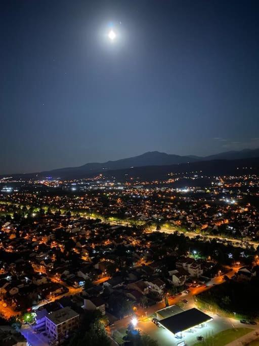 Cevahir Sky City Apartment With Spa, Pool & Fitness Included Skopje Bagian luar foto
