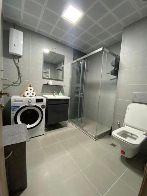 Cevahir Sky City Apartment With Spa, Pool & Fitness Included Skopje Bagian luar foto