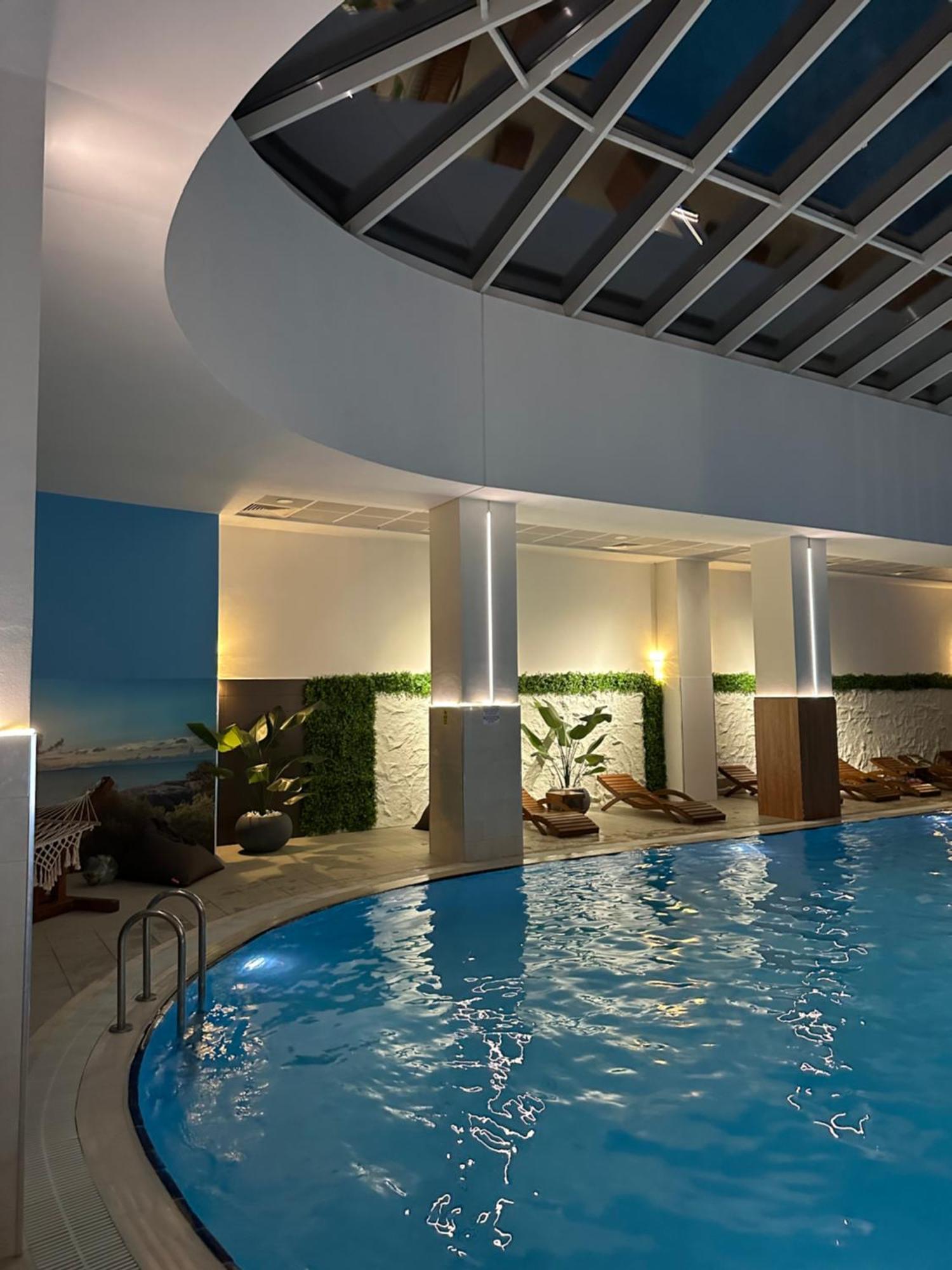 Cevahir Sky City Apartment With Spa, Pool & Fitness Included Skopje Bagian luar foto